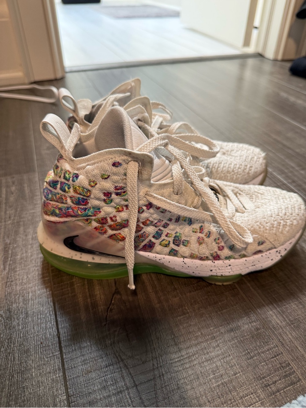Nike White Kids Sneakers with Multicolor Embroidered Accents and Green Sole - Picture 1 of 5